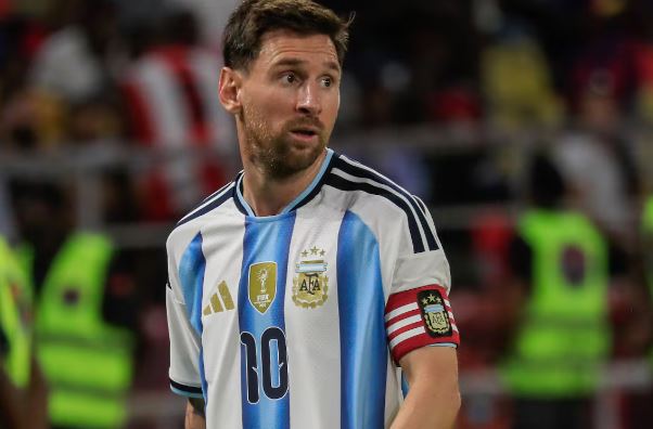 Filtran el rostro de la megaestatua de Messi en India
