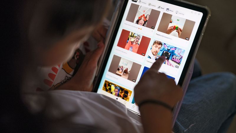 ‘What’s the worst thing that’s gonna happen?’ South Australia Premier says social media ban is about protecting children