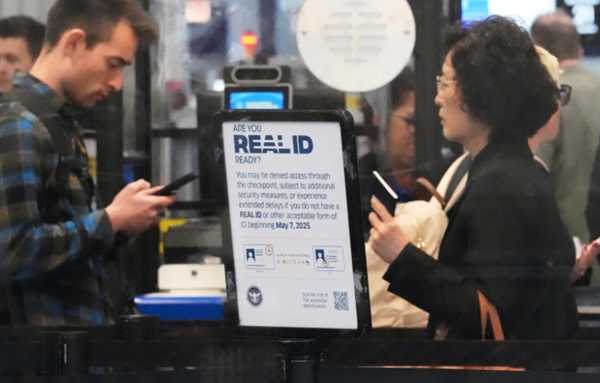 TSA sets $45 fee for air passengers without a REAL ID