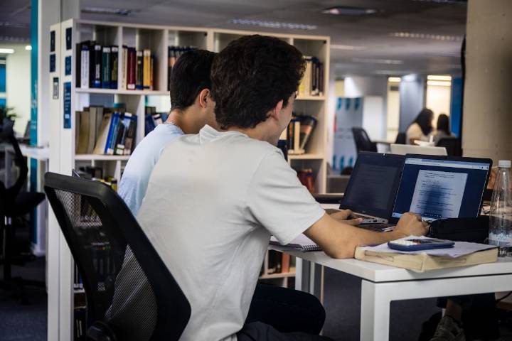 Del aula a la innovación tecnológica.