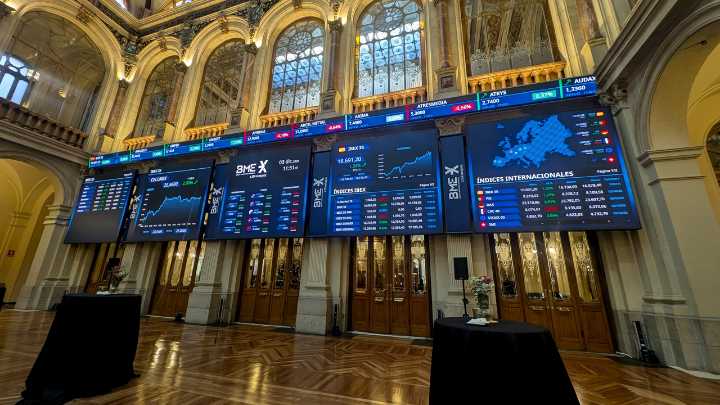 El Ibex marca máximos históricos impulsado por Inditex