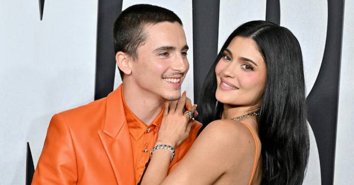 Kylie Jenner & Timothee Chalamet’s Relationship Timeline Is Adorbs