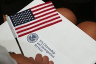 EE.UU. pausa trámites de ciudadanía y residencia a migrantes venezolanos