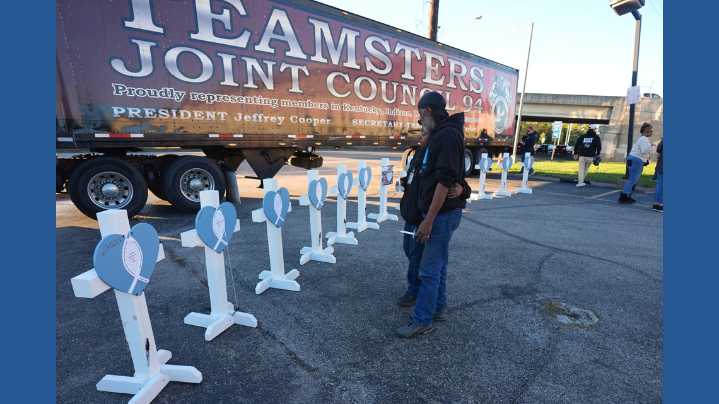 UPS put profits over safety before plane crash that killed 14, lawyer alleges