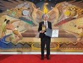 Recibe chihuahuense Premio “Luchador Olmeca”