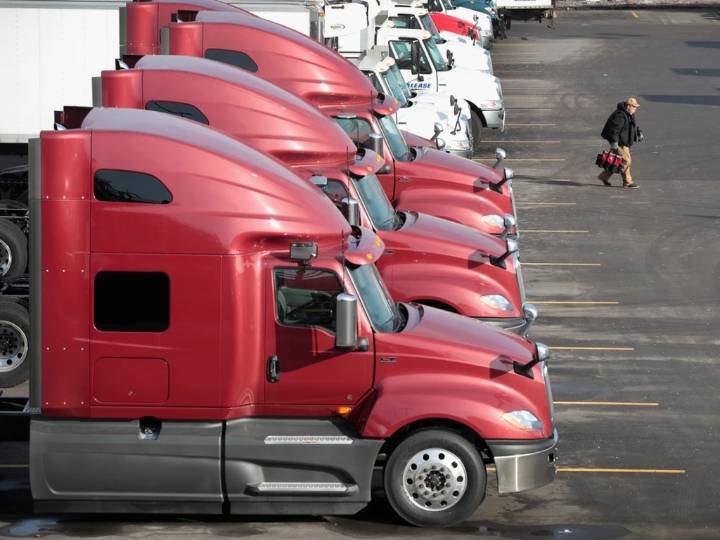 Truckers who fail English tests are pulled off roads in Trump crackdown