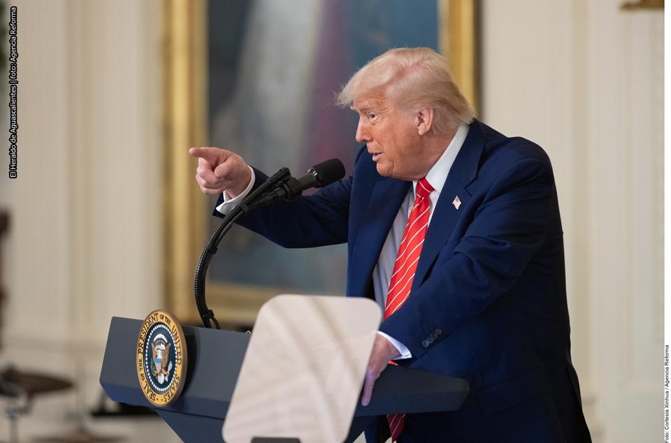 Acusa Trump a México de mandar agua sucia