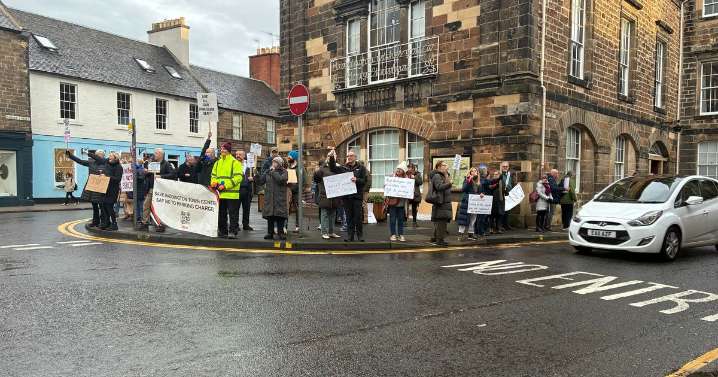 Angry East Lothian locals gather and shout 'shame on you' at 'chaotic' meeting