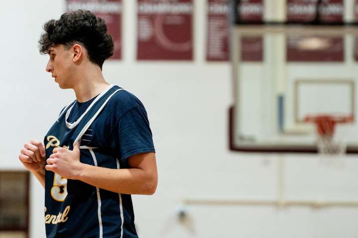 Kalamazoo-area boys hoops: Johnson drops career