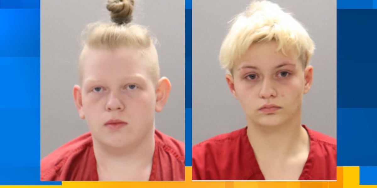 Owners charged after officers find over 20 animals, including duck, at Knoxville apartment