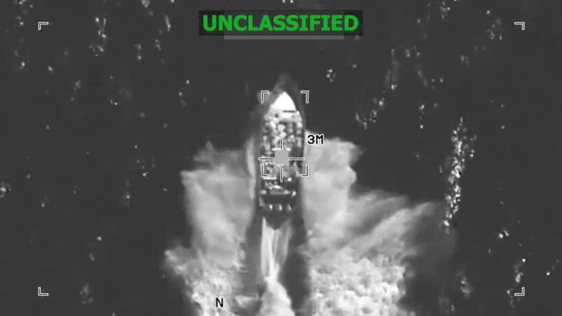 EE.UU. ataca otro barco en el Pacífico y mata a cuatro, mientras aumentan los cuestionamientos sobre su ofensiva antidrogas