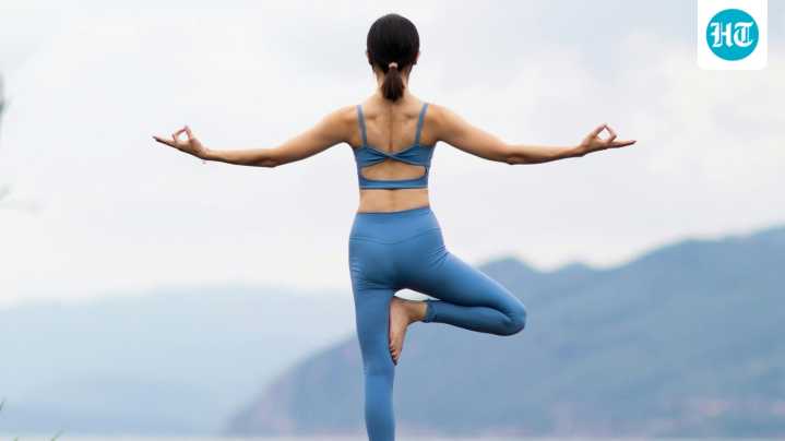 Gynaecologist explains how standing on 1 leg for 20 secs can protect your brain