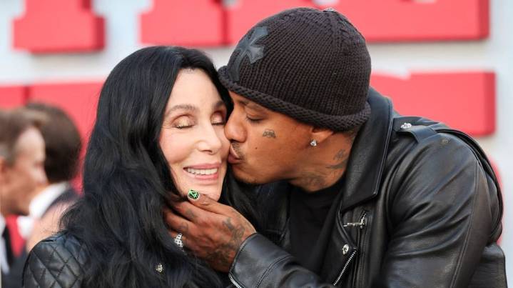 A punto de cumplir 80, Cher se prepara para casarse con su novio 40 años menor