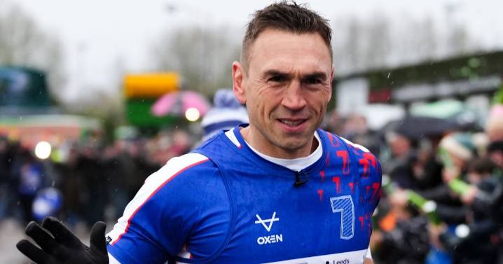 Inside Kevin Sinfield's ultramarathon for MND charity as rugby league icon nears finish