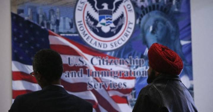 Orden de pausar solicitudes de asilo deja a inmigrantes en EEUU en un limbo; ya se preparan demandas