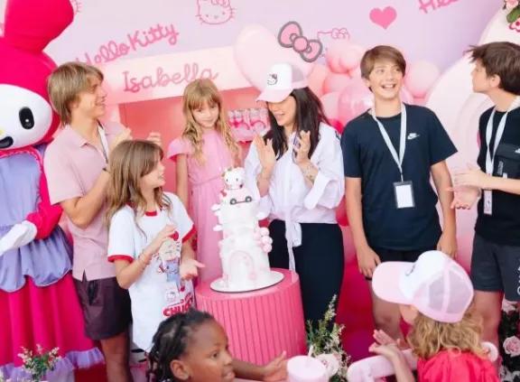 Wanda Nara celebró sus 39 años con torta de Hello Kitty y sorpresa familiar en MasterChef Celebrity