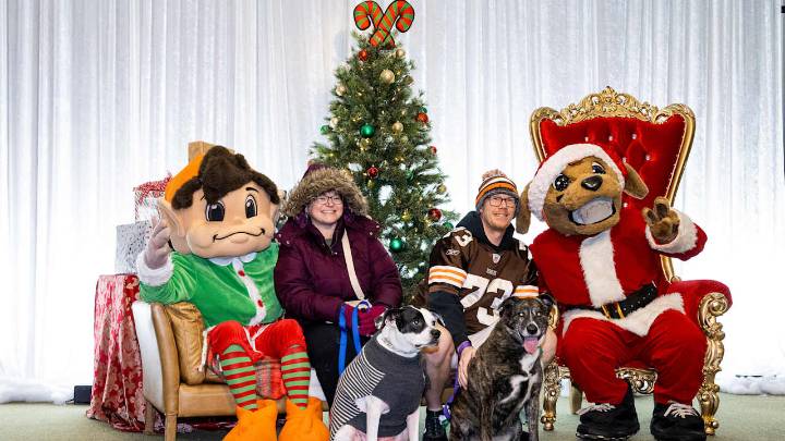 Barking Backers hosts final event of 2025 season in Jingle Paws