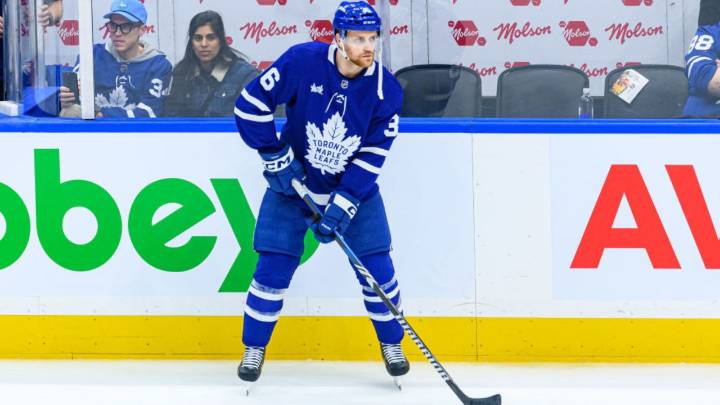 Maple Leafs place Dakota Mermis on IR, recall Henry Thrun