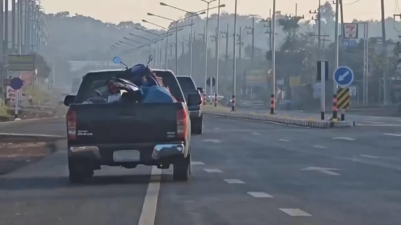 Thailand launches airstrikes, civilians evacuate as border conflict with Cambodia reignites