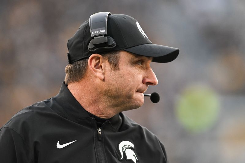 Reports: Michigan State fires Jonathan Smith, intends to hire Pat Fitzgerald