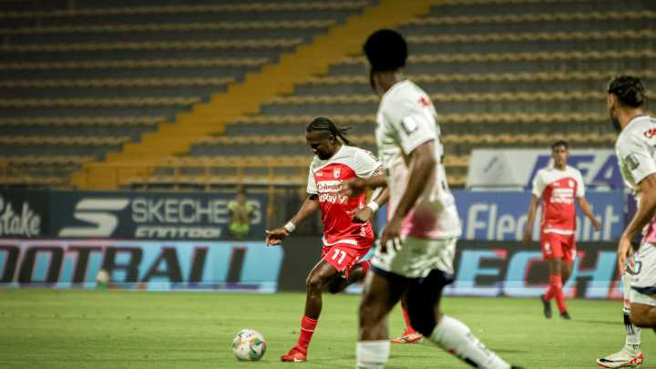Hugo Rodallega volvió a ser el verdugo de Fortaleza: Santa Fe se impuso en el duelo de eliminados