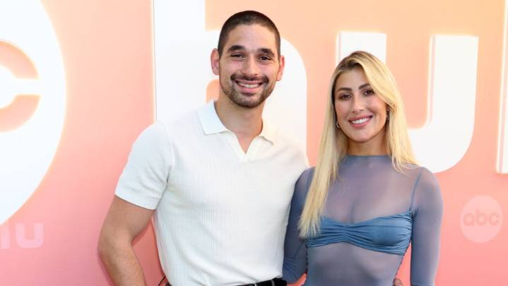 'DWTS' Pros Alan Bersten and Emma Slater Break Down Viral Onstage Kiss