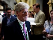 Canada to boost output of Trans Mountain oil pipeline