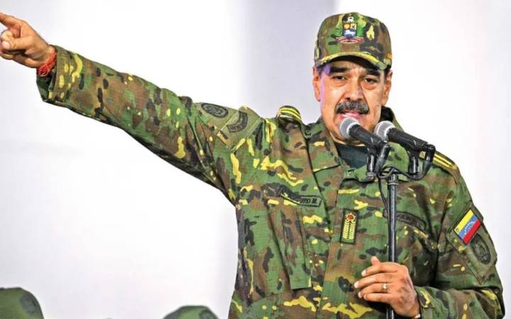 Tensión máxima: Venezuela pide auxilio petrolero y acusa crimen de guerra