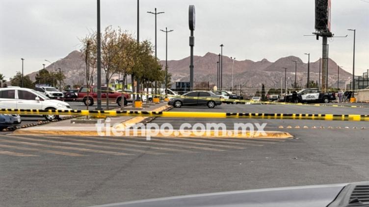 Murió joven adentro de Civic en Smart La Villita