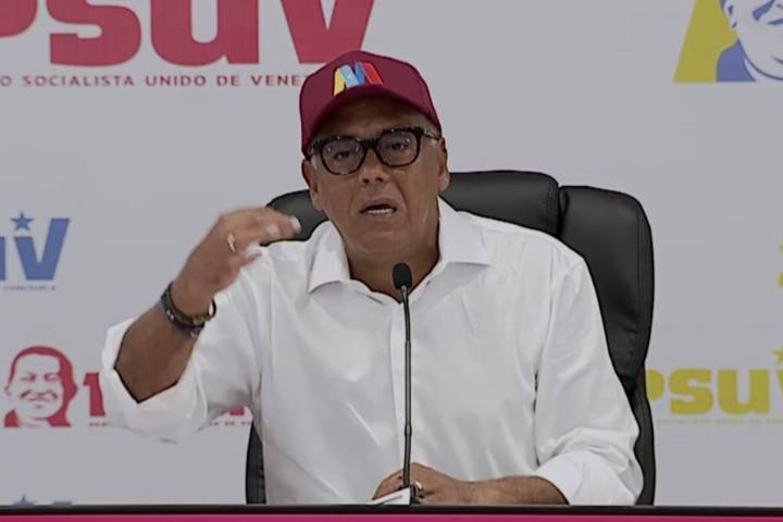 Jorge Rodríguez promete "luchar y dar la propia vida" para defender a Venezuela de EEUU