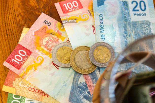 Ajustes al salario mínimo y jornada laboral beneficiarán a la población mexicana