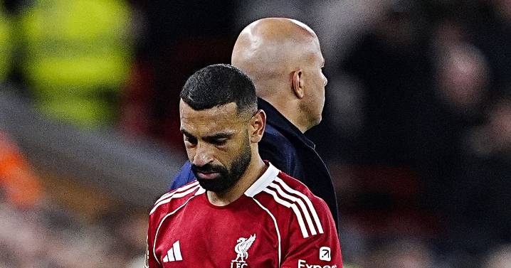 Mo Salah transfer option offers Liverpool star fresh shake