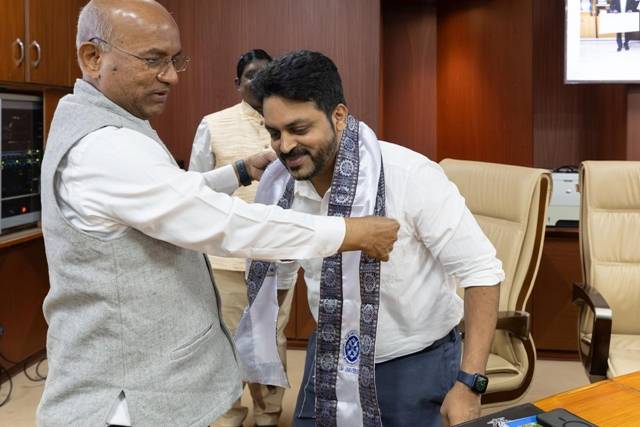 Director of AIMIT center Fr Kiran holds special session at XIM University in Bhubaneshwar