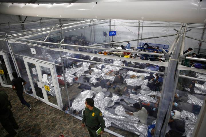 Unaccompanied migrant children being sent to Texas border to be deported, lawyers say