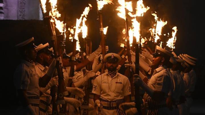 IN PHOTOS: Beating Retreat and Tattoo Ceremony of Indian Navy in Mumbai