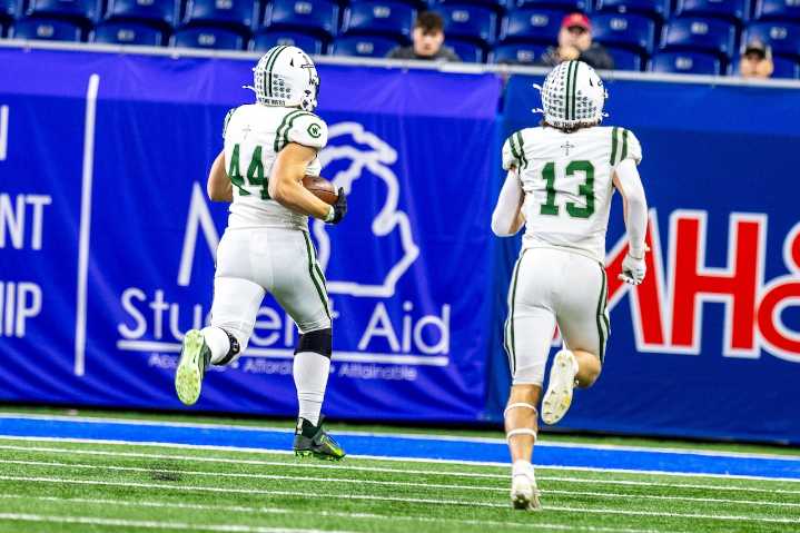 Grand Rapids West Catholic sets tone with defense in Division 5 title win