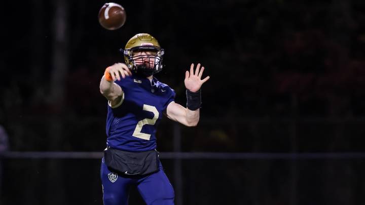 Super Football Conference: Liberty White All