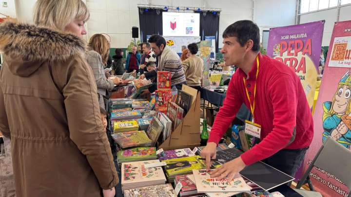 Monzón celebra "el milagro" de la literatura con la XXXI edición de la Feria del Libro Aragonés