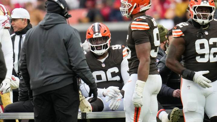 Cleveland Browns' Maliek Collins to miss rest of season with quad injury
