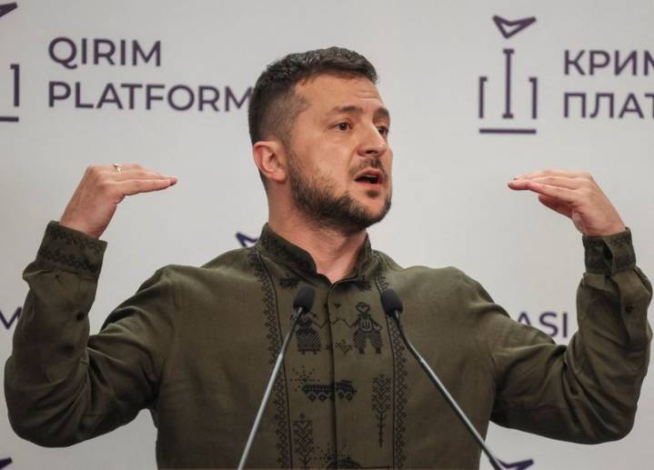 Zelenskiy says he discussed Ukraine reconstruction with U.S. officials