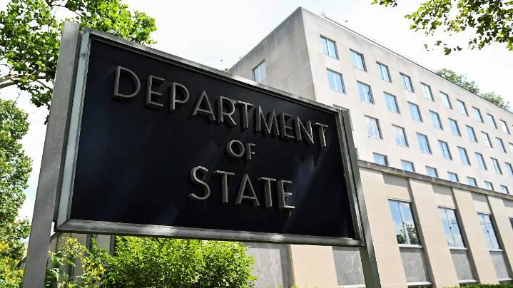 EU retira visas a funcionarios de empresa mexicana que transportaba a migrantes indocumentados