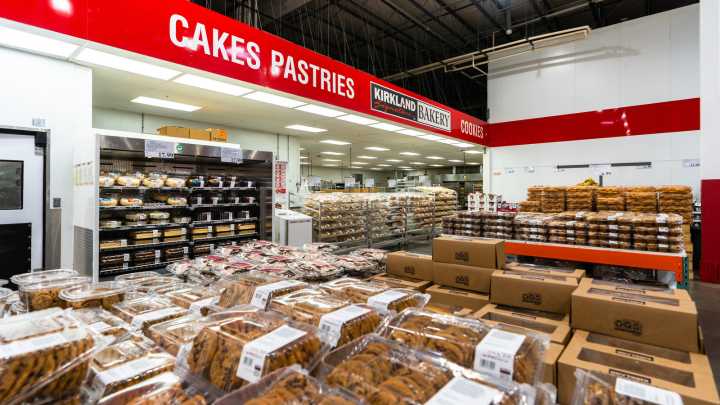 Costco's Latest Bakery Find Is Made For Peanut Butter And Chocolate Lovers