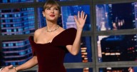 Taylor Swift Dazzles in $7K Worth of Ring & Earrings