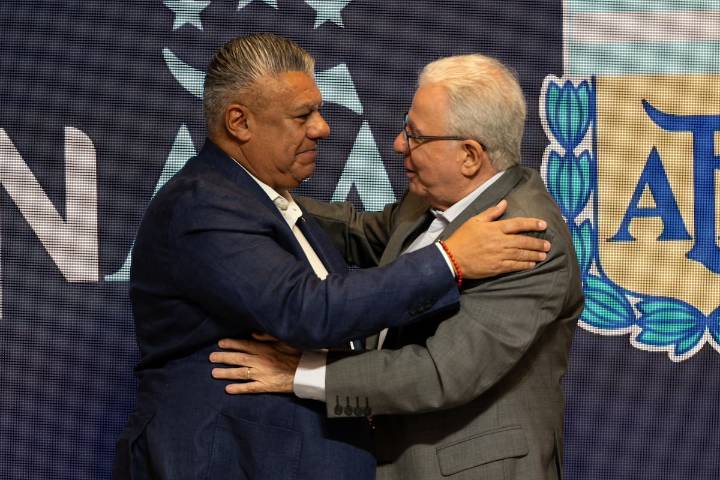 Proyecto polémico. Tapia nombró a Alberto Barbieri, exrector de la UBA, al frente de la "Universidad de la AFA"