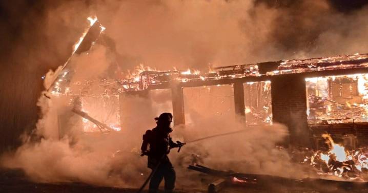 Mount Vernon firefighters help battle house fire in freezing temperatures