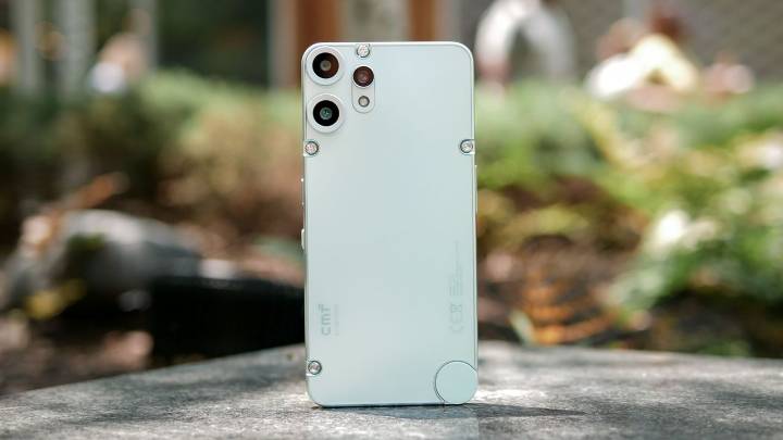 Cheap phones should have replaceable batteries