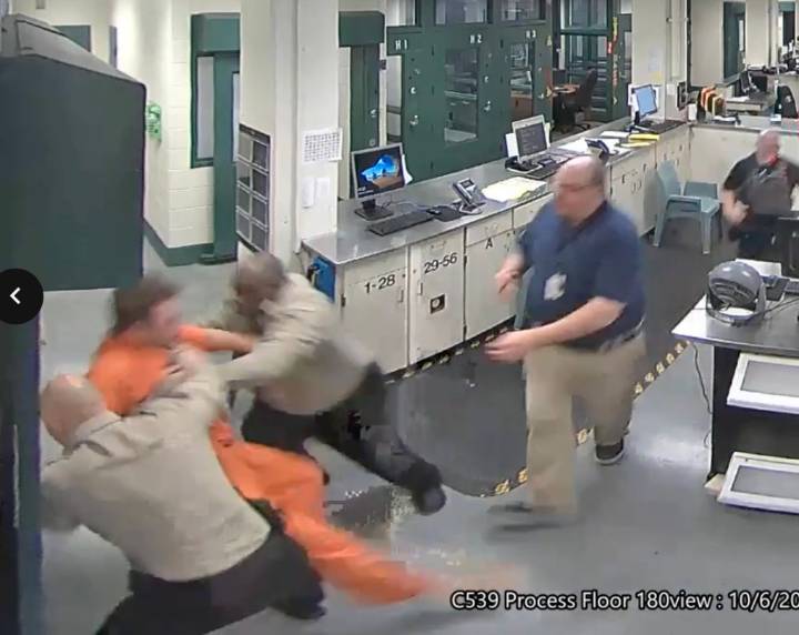 Aurora jail officer broke inmate's arm during fight, officials say