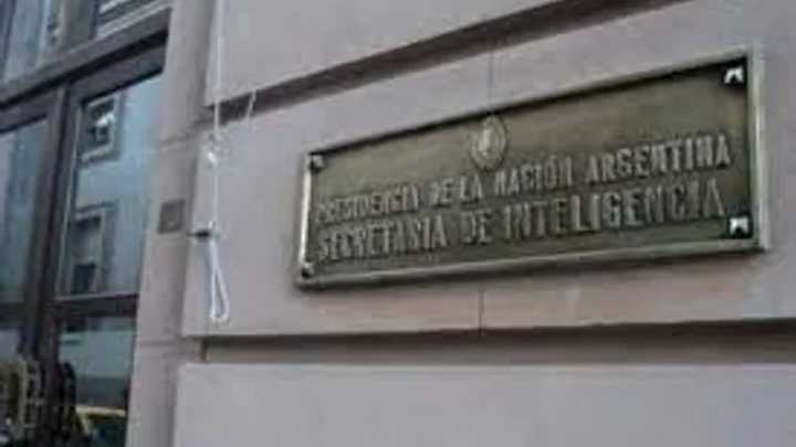 El Gobierno desplazó a Neiffert de la SIDE y designó a Auguadra