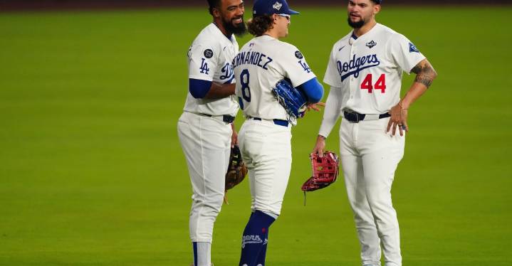 Dodgers notes: Jeff Kent, outfield needs, World Series re