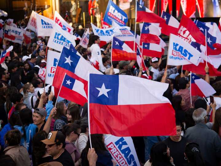 Balotaje en Chile: Jeannette Jara y José Antonio Kast cerraron sus campañas y ya preparan el día después
